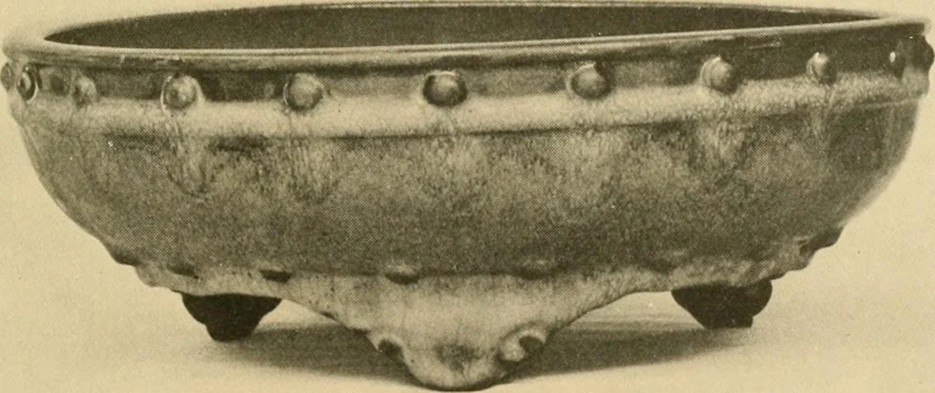 An illustration from Catalogue of an exhibition of early Chinese pottery and sculpture, 1916, leaf 272