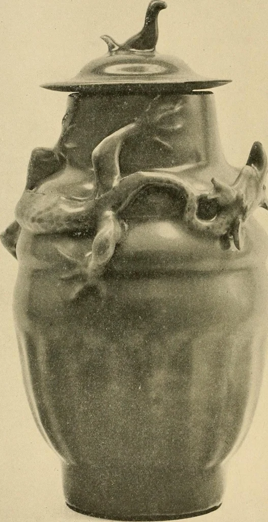 An illustration from Catalogue of an exhibition of early Chinese pottery and sculpture, 1916, leaf 281