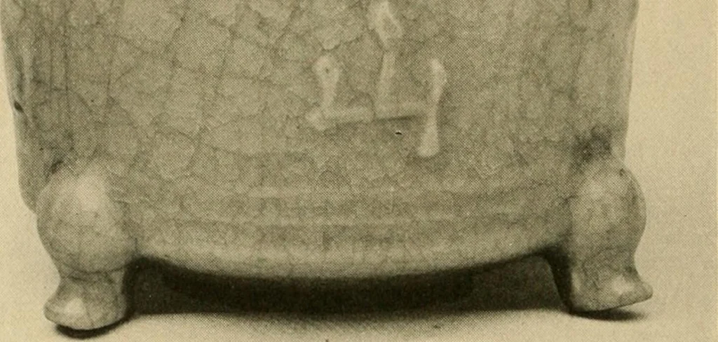 An illustration from Catalogue of an exhibition of early Chinese pottery and sculpture, 1916, leaf 283