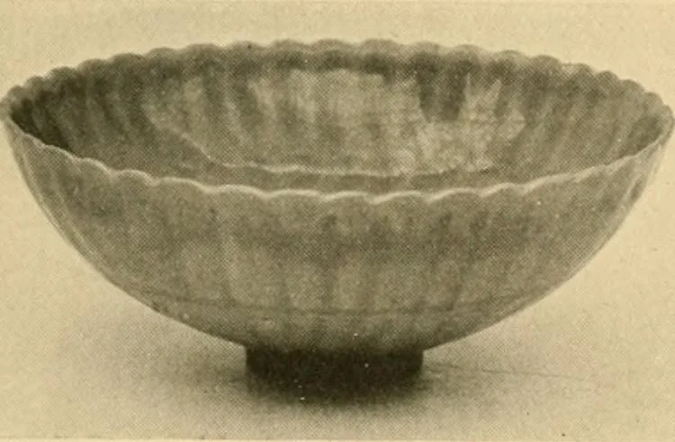 An illustration from Catalogue of an exhibition of early Chinese pottery and sculpture, 1916, leaf 284