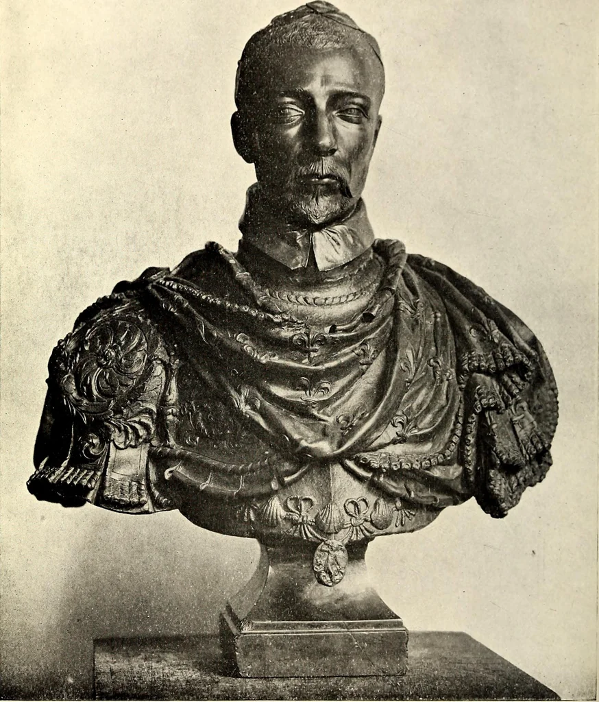 An illustration from Catalogue of the furniture, marbles, bronzes, clocks, candelabra, majolica, porcelain, glass, jewelery, goldsmith's and silversmith's work, ivories, medals, illuminations, miniatures, and objects of art generally, in the Wallace collection, 1910, leaf 159