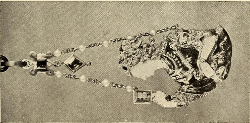 An illustration from Catalogue of the furniture, marbles, bronzes, clocks, candelabra, majolica, porcelain, glass, jewelery, goldsmith's and silversmith's work, ivories, medals, illuminations, miniatures, and objects of art generally, in the Wallace collection, 1910, leaf 254