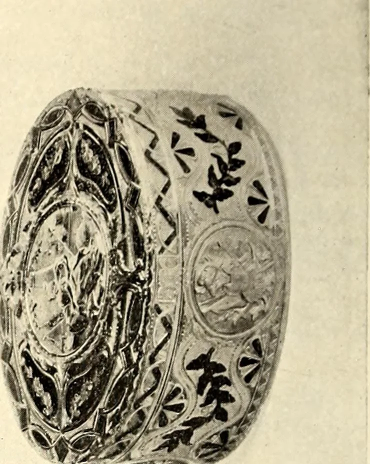 An illustration from Catalogue of the furniture, marbles, bronzes, clocks, candelabra, majolica, porcelain, glass, jewelery, goldsmith's and silversmith's work, ivories, medals, illuminations, miniatures, and objects of art generally, in the Wallace collection, 1910, leaf 351