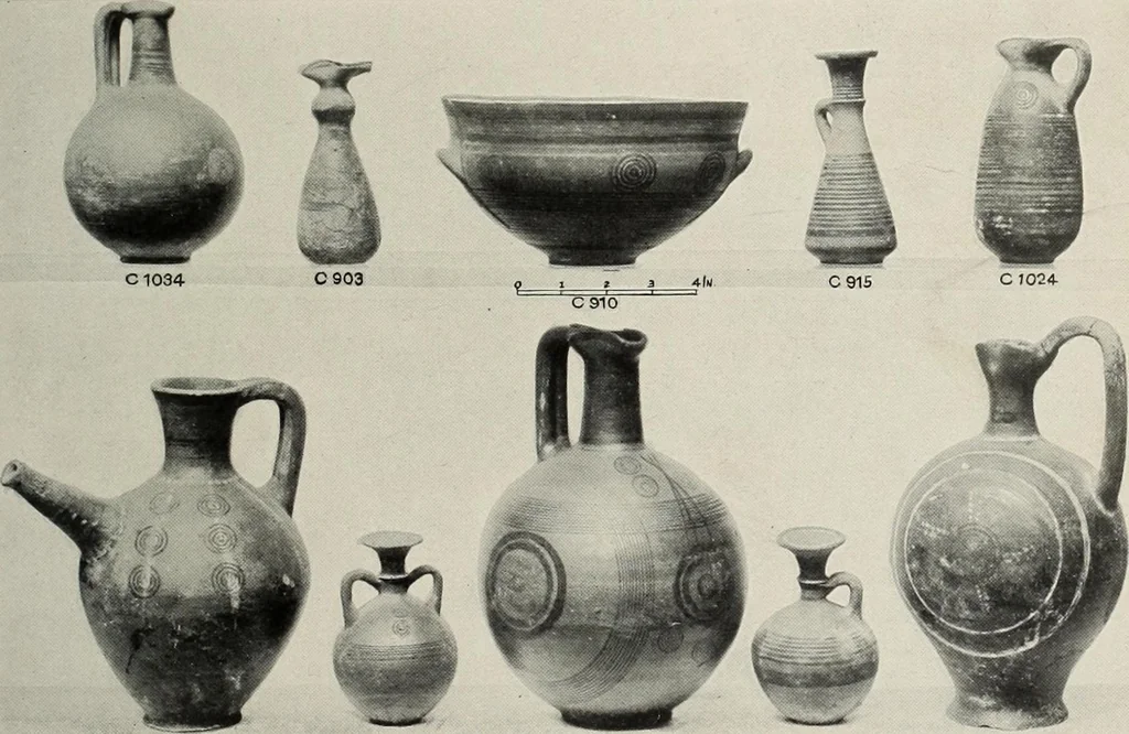 An illustration from Catalogue of the Greek and Etruscan vases in the British Museum, 1893, leaf 330