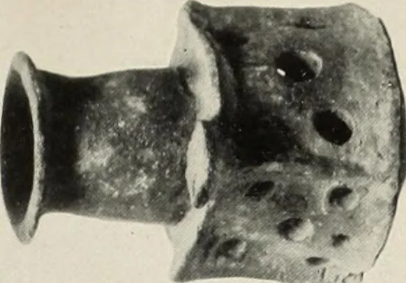 An illustration from Catalogue of the Greek and Etruscan vases in the British Museum, 1893, leaf 332
