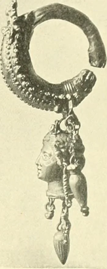 An illustration from Catalogue of the jewellery, Greek, Etruscan, and Roman, in the departments of antiquities, British Museum, 1911, leaf 324
