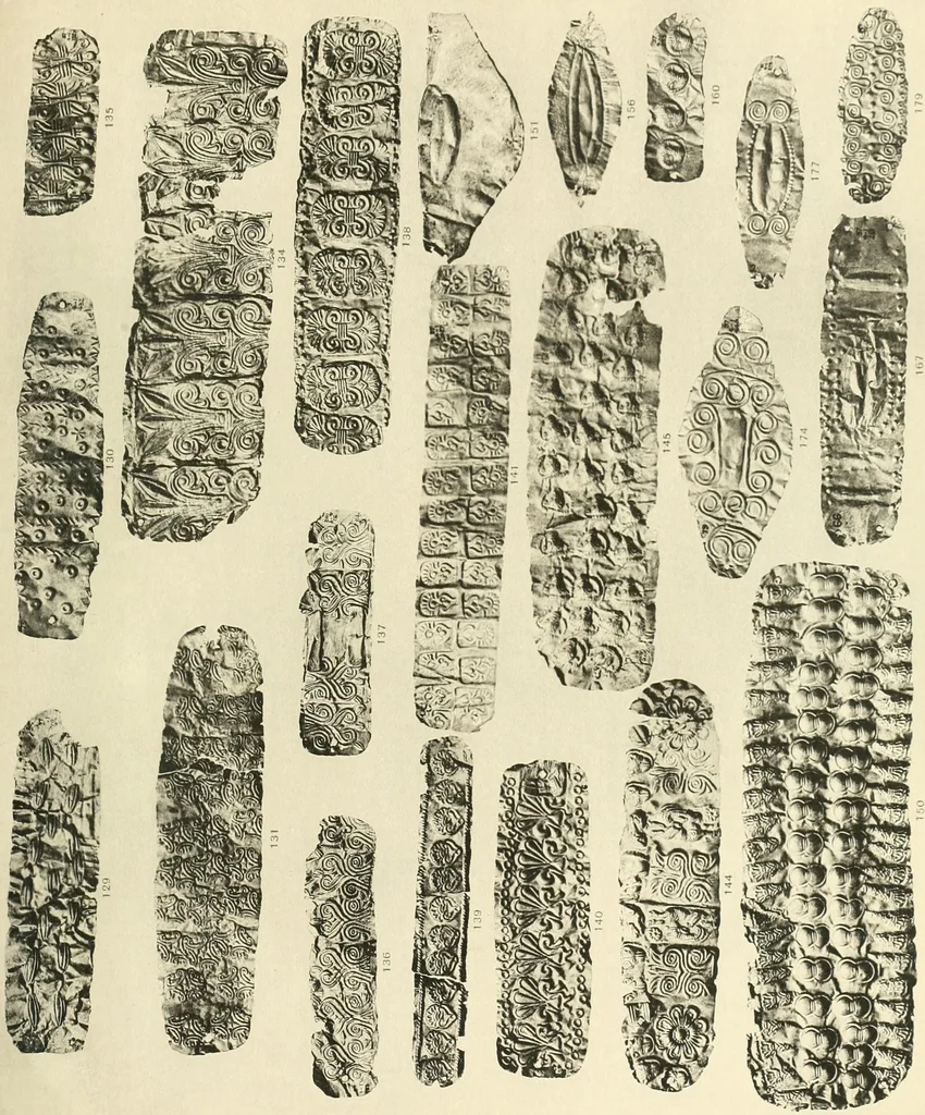 An illustration from Catalogue of the jewellery, Greek, Etruscan, and Roman, in the departments of antiquities, British Museum, 1911, leaf 470