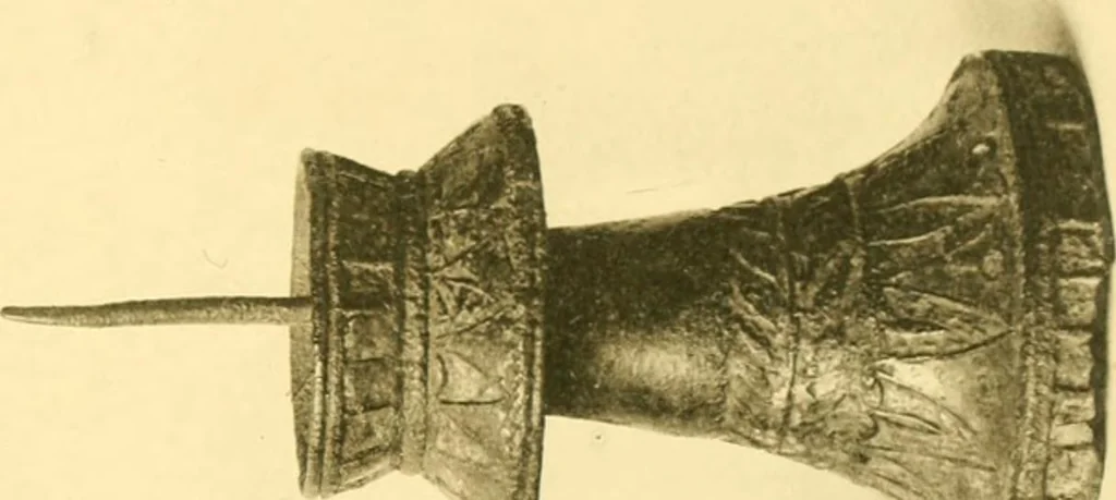 An illustration from Catalogue of the mediaeval ivories, enamels, jewellery, gems and miscellaneous objects bequeathed to the museum by Frank McClean, 1912, leaf 166