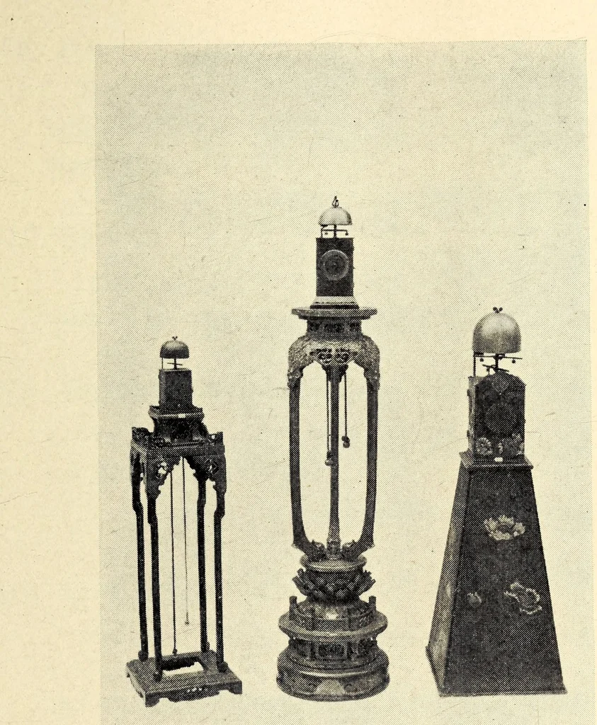 An illustration from Catalogue of rare and superb collection of antique clocks, armors and musical instruments from Japan and China, 1904, leaf 93