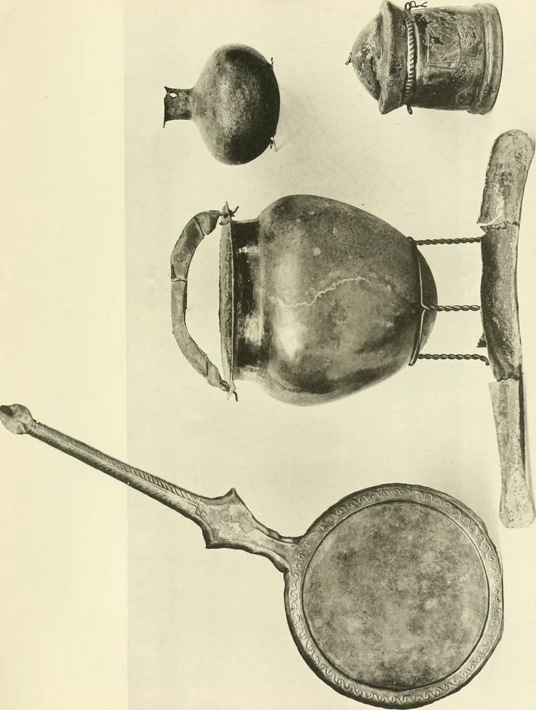 An illustration from Catalogue of the silver plate (Greek, Etruscan and Roman) in the British Museum, 1921, leaf 106