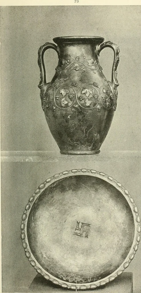 An illustration from Catalogue of the silver plate (Greek, Etruscan and Roman) in the British Museum, 1921, leaf 124