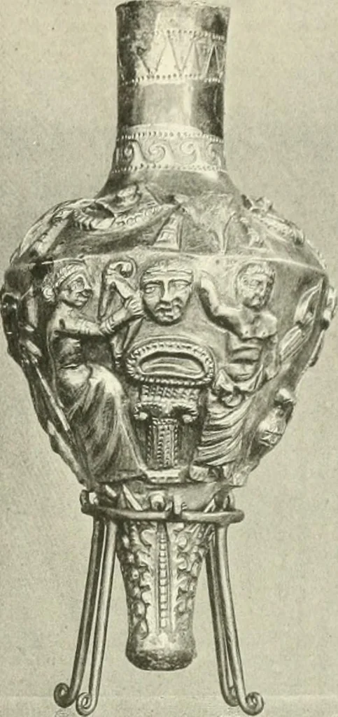 An illustration from Catalogue of the silver plate (Greek, Etruscan and Roman) in the British Museum, 1921, leaf 124