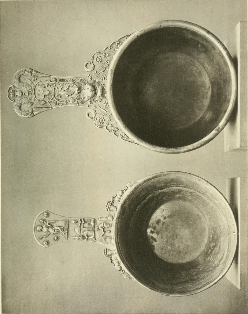 An illustration from Catalogue of the silver plate (Greek, Etruscan and Roman) in the British Museum, 1921, leaf 136