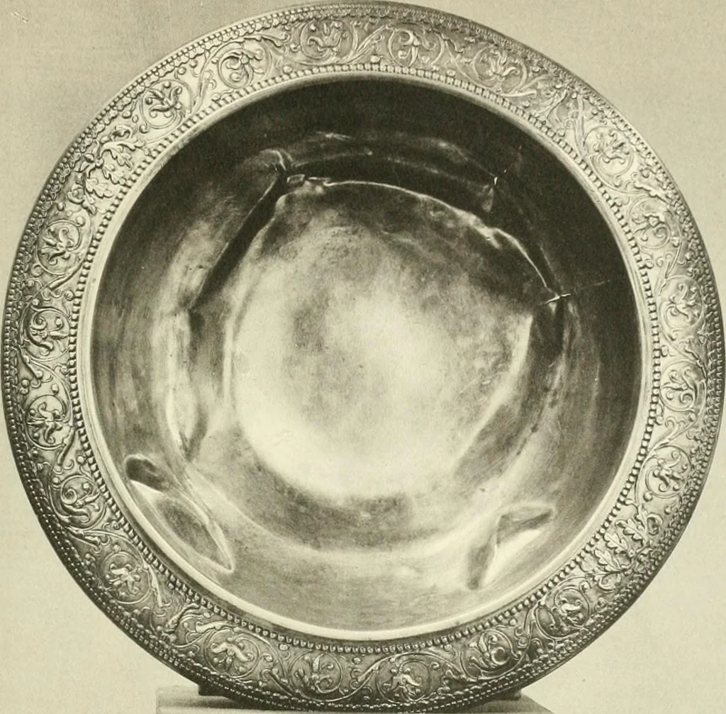 An illustration from Catalogue of the silver plate (Greek, Etruscan and Roman) in the British Museum, 1921, leaf 148