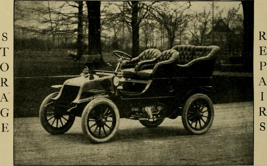 An illustration from Catalogues of exhibitions, 1900, leaf 327