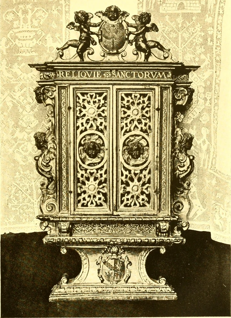 An illustration from Catalogues of exhibitions, 1900, leaf 70