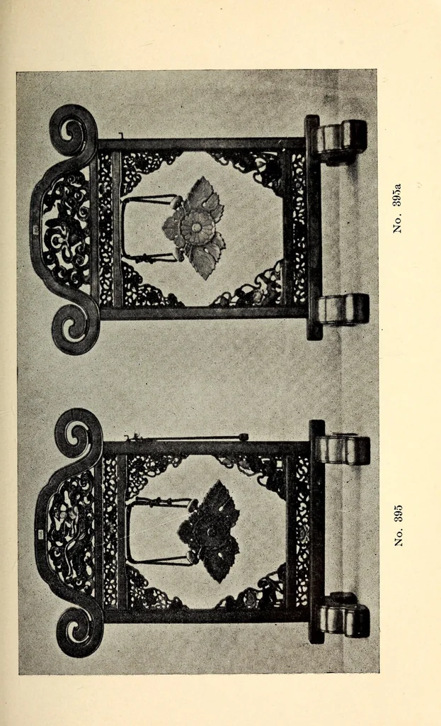 An illustration from Catalogue the Yamanaka collection of Japanese antique metals, wood-carvings and things Buddhistic from temples and palaces, 1904, leaf 125