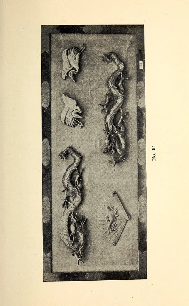 An illustration from Catalogue the Yamanaka collection of Japanese antique metals, wood-carvings and things Buddhistic from temples and palaces, 1904, leaf 31