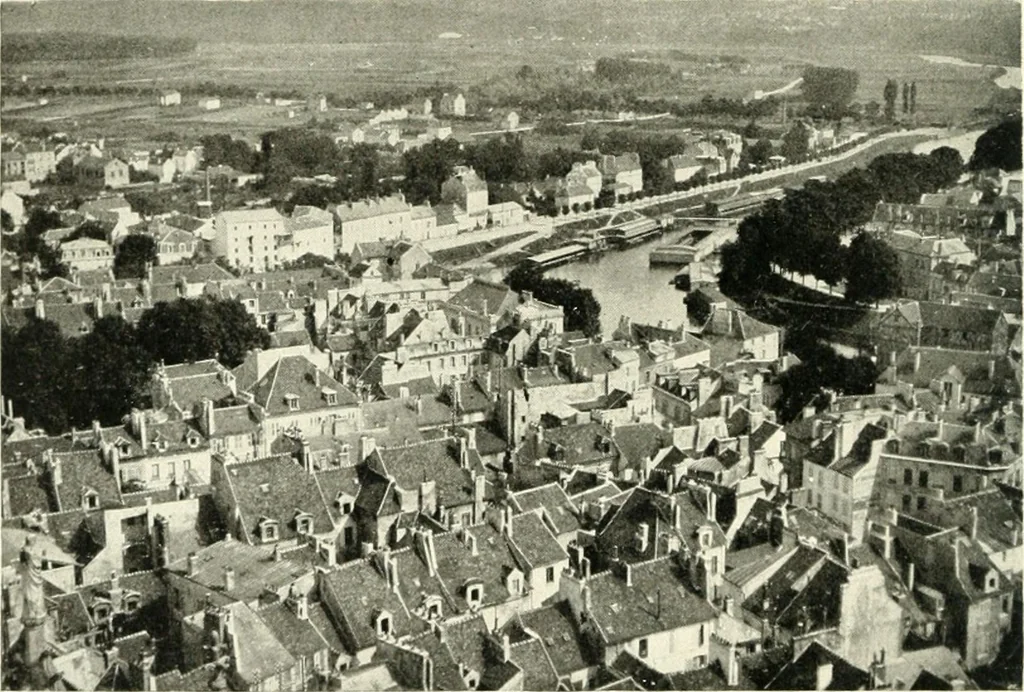 An illustration from Cathedrals and cloisters of the Isle de France, 1910, leaf 101