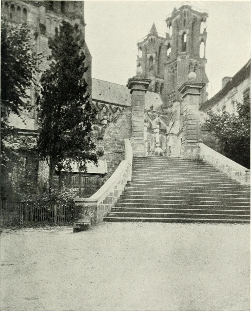 An illustration from Cathedrals and cloisters of the Isle de France, 1910, leaf 242