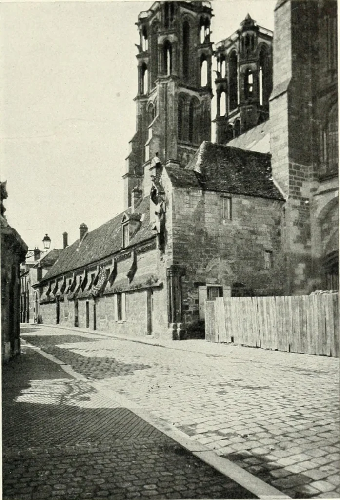 An illustration from Cathedrals and cloisters of the Isle de France, 1910, leaf 250