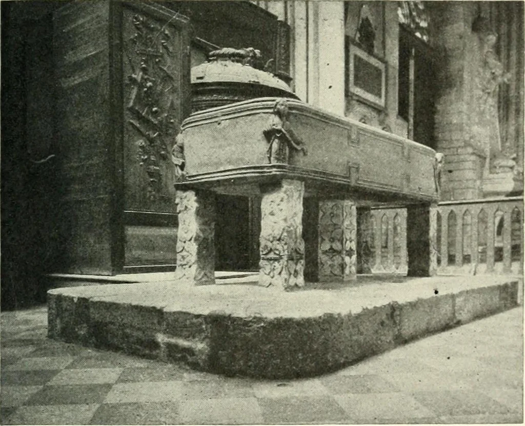 An illustration from Cathedrals and cloisters of the Isle de France, 1910, leaf 194