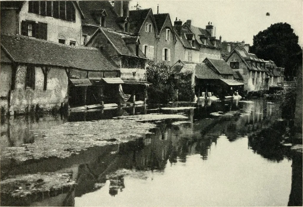 An illustration from Cathedrals and cloisters of the Isle de France, 1910, leaf 33
