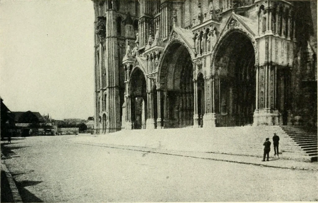 An illustration from Cathedrals and cloisters of the Isle de France, 1910, leaf 58