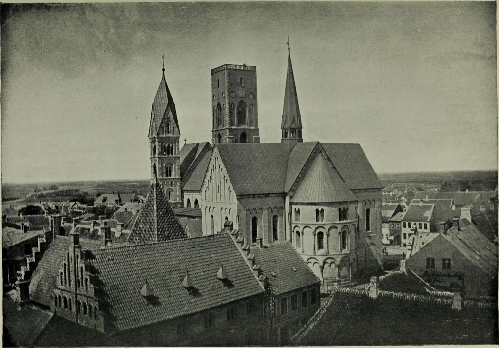 An illustration from The cathedrals and churches of Norway, Sweden and Denmark, 1908, leaf 28