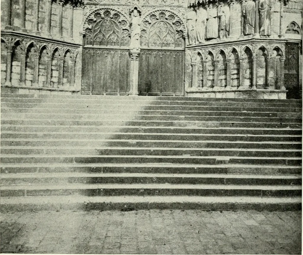 An illustration from Cathedrals and cloisters of the Isle de France : including Bourges, Troyes, Reims and Rouen, 1910, leaf 396