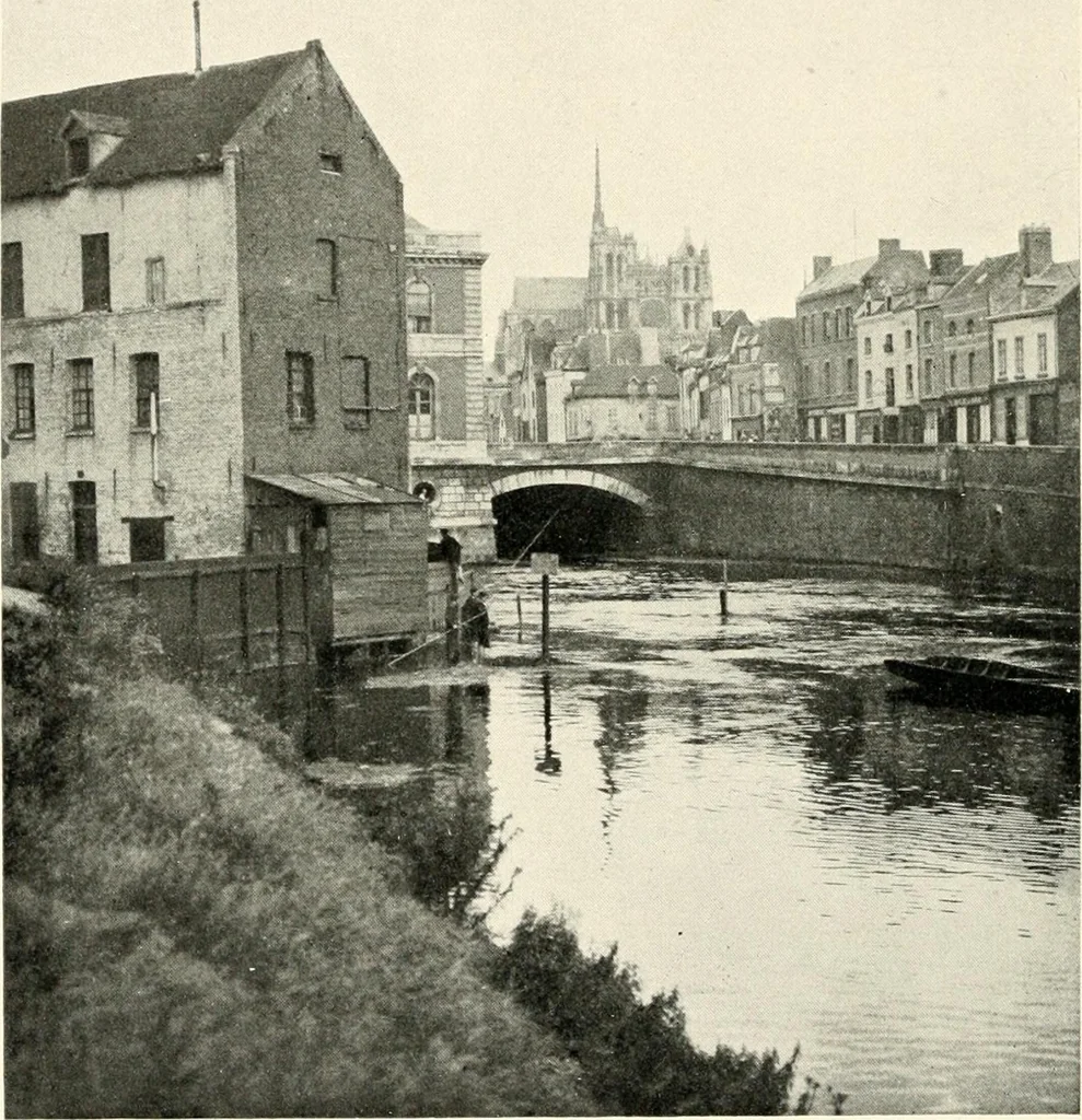 An illustration from Cathedrals and cloisters of the Isle de France : including Bourges, Troyes, Reims and Rouen, 1910, leaf 99
