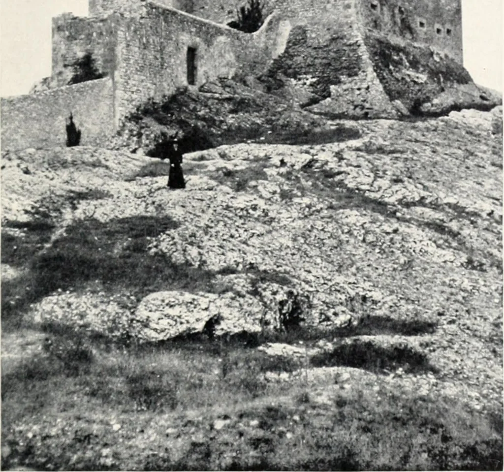 An illustration from Cathedrals and cloisters of the south of France, 1906, leaf 152