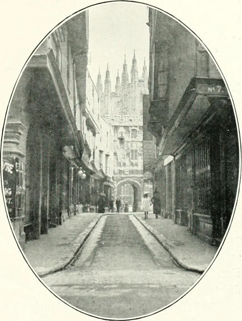 An illustration from The Cathedrals of England and Wales : their history, architecture, and associations ; with a series of Rembrandt plates and many illustrations in the text, 1906, leaf 22