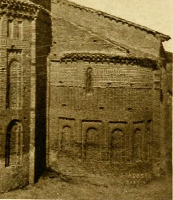 An illustration from The cathedrals of northern Spain, their history and their architecture; together with much of interest concerning the bishops, rulers and other personages identified with them, 1906, leaf 86