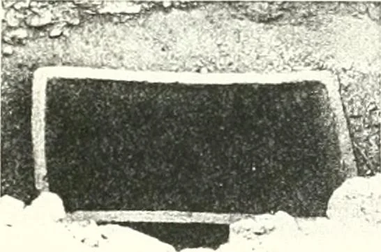 An illustration from The Cemeteries of Abydos, 1913, leaf 70