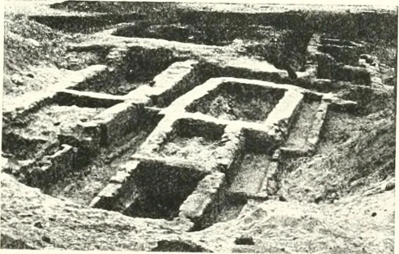 An illustration from The Cemeteries of Abydos, 1913, leaf 74