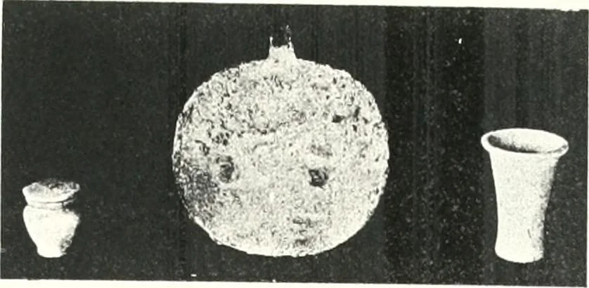 An illustration from The Cemeteries of Abydos, 1913, leaf 88