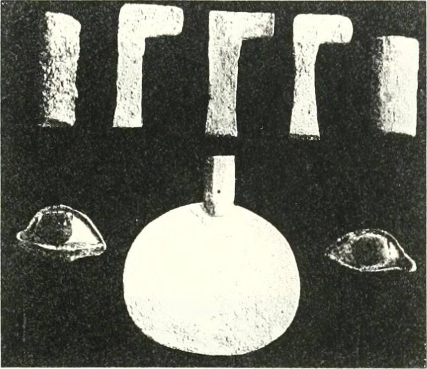 An illustration from The Cemeteries of Abydos, 1913, leaf 90