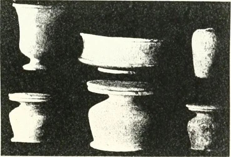 An illustration from The Cemeteries of Abydos, 1913, leaf 90