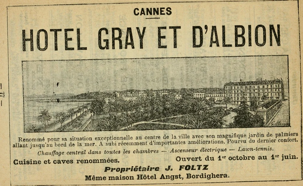 An illustration from The chateaux of the Loire : how to visit them rapidly and economically by railway, motor car or bicycle, 1909, leaf 248