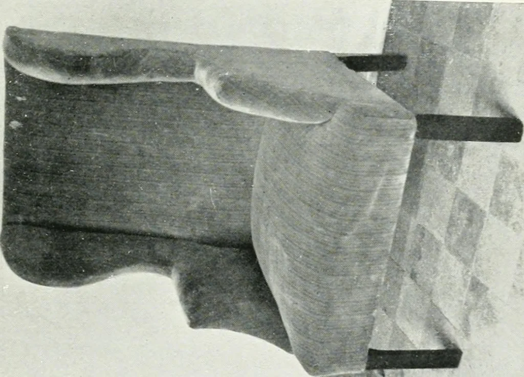 An illustration from Chats on cottage and farmhouse furniture, 1911, leaf 236