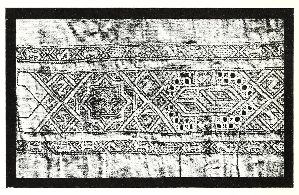 An illustration from Chats on old lace and needlework, 1908, leaf 218