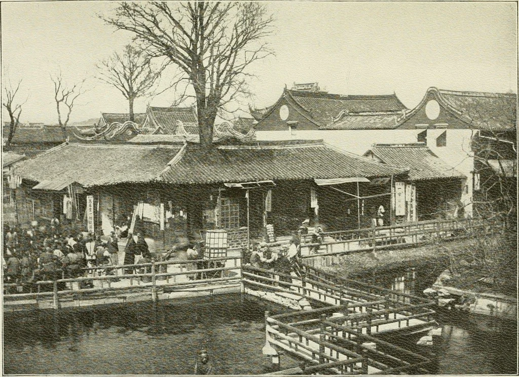 An illustration from China; its history, arts and literature, 1902, leaf 140