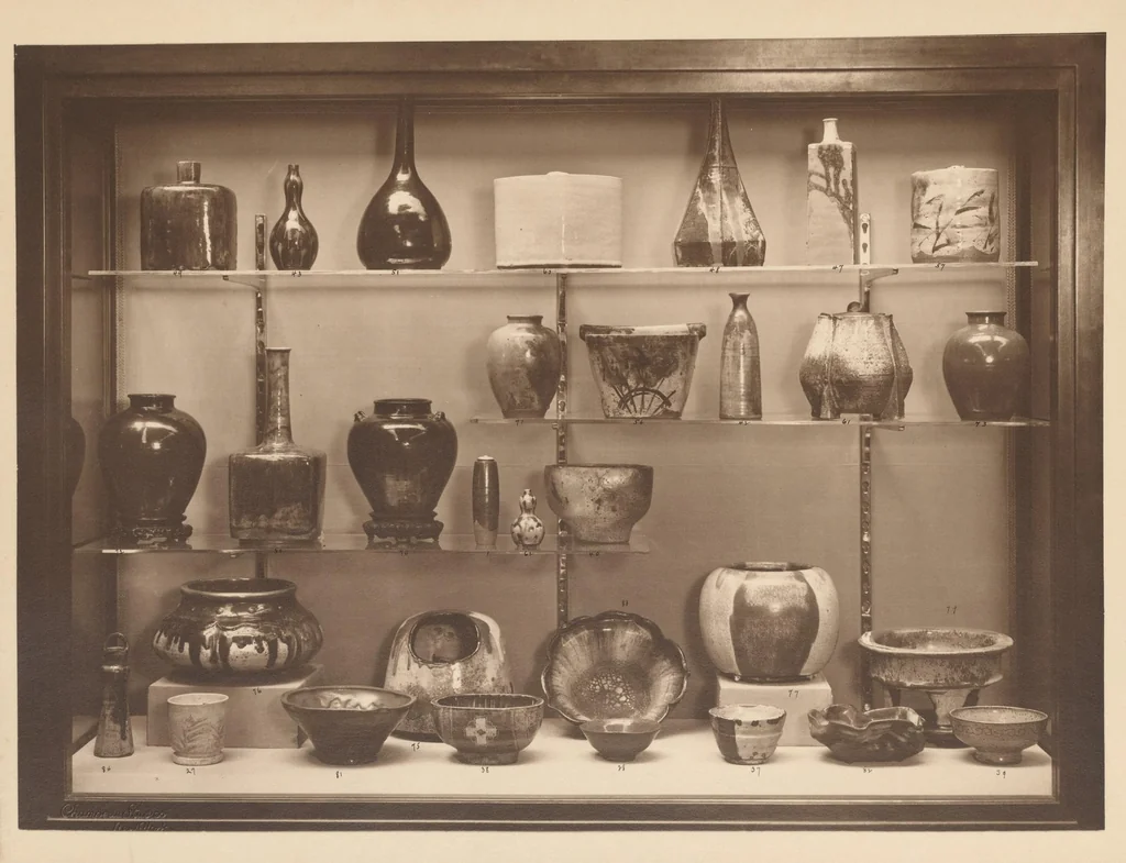 An illustration from Chinese, Corean and Japanese potteries : descriptive catalogue of loan exhibition of selected examples, 1914, leaf 3