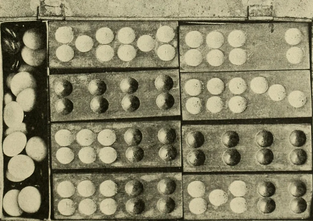 An illustration from Chinese games with dice and dominoes, 1895, leaf 32