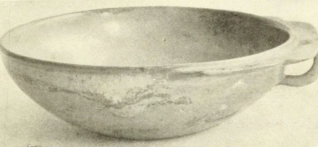 An illustration from Chinese pottery and porcelain : an account of the potter's art in China from primitive times to the present day, 1915, leaf 118