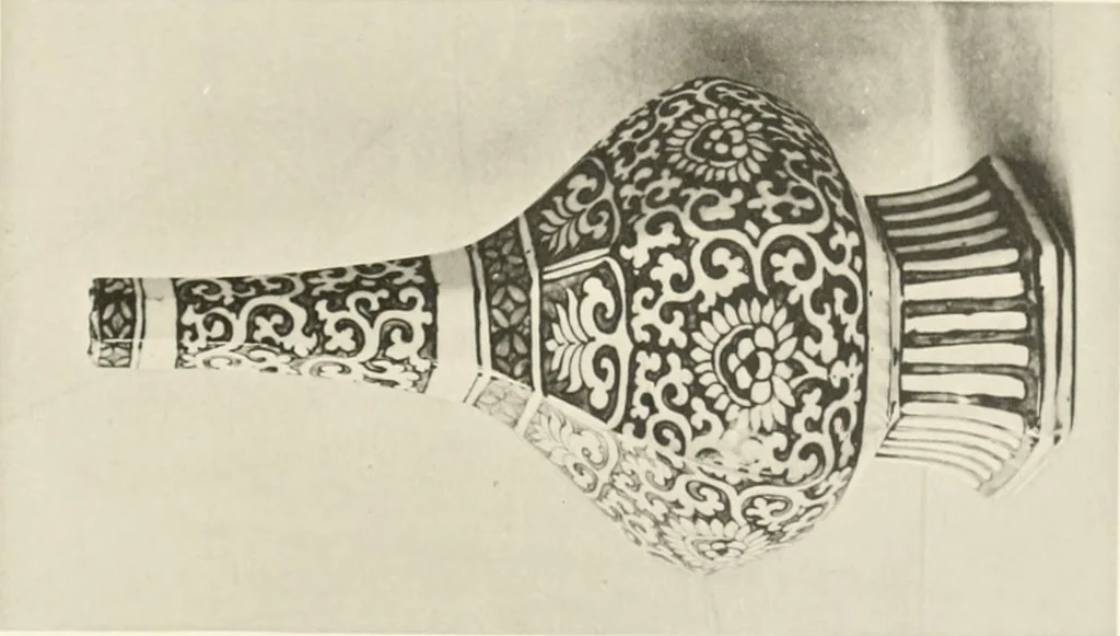 An illustration from Chinesisches Porzellan : seine Geschichte, Kunst und Technik, 1913, leaf 128