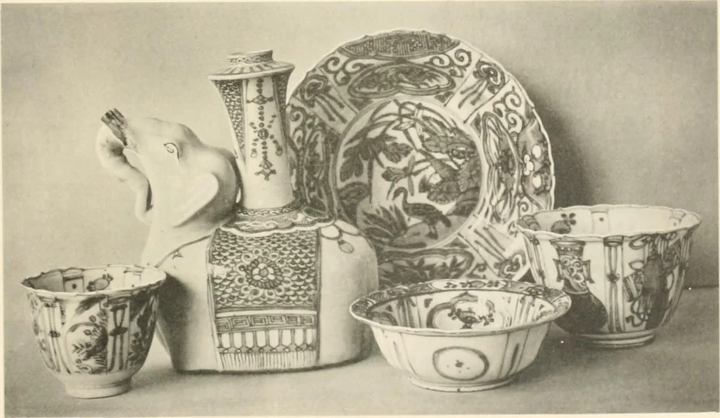 An illustration from Chinesisches Porzellan : seine Geschichte, Kunst und Technik, 1913, leaf 140