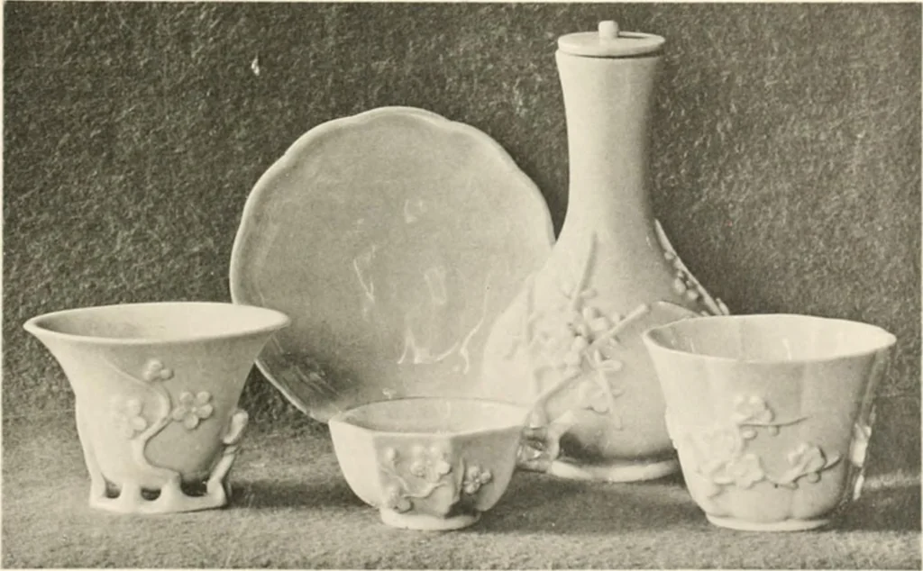 An illustration from Chinesisches Porzellan : seine Geschichte, Kunst und Technik, 1913, leaf 148