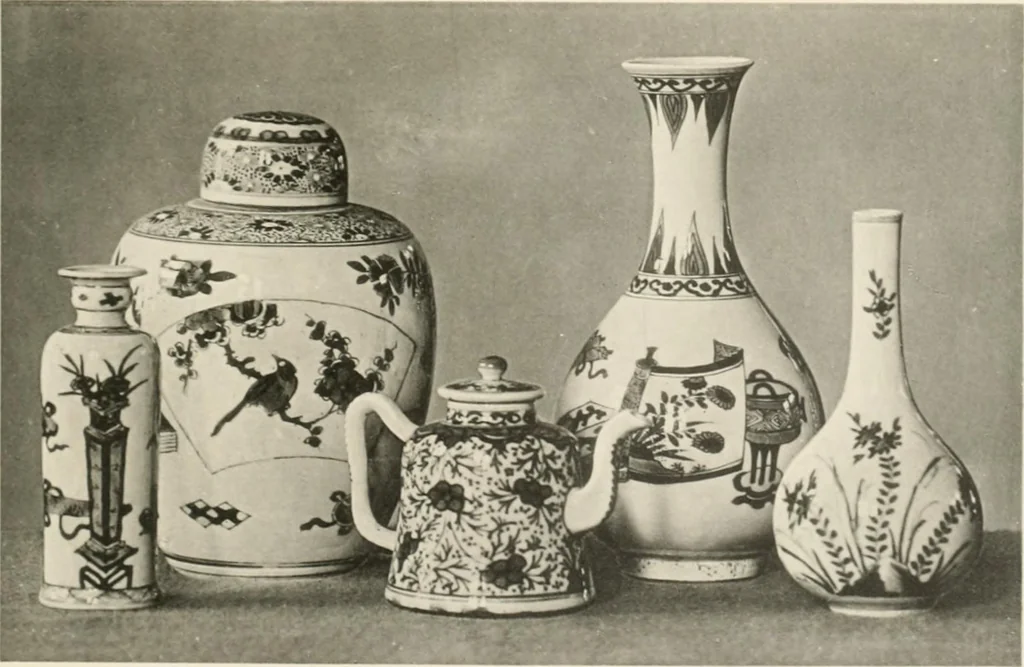 An illustration from Chinesisches Porzellan : seine Geschichte, Kunst und Technik, 1913, leaf 176